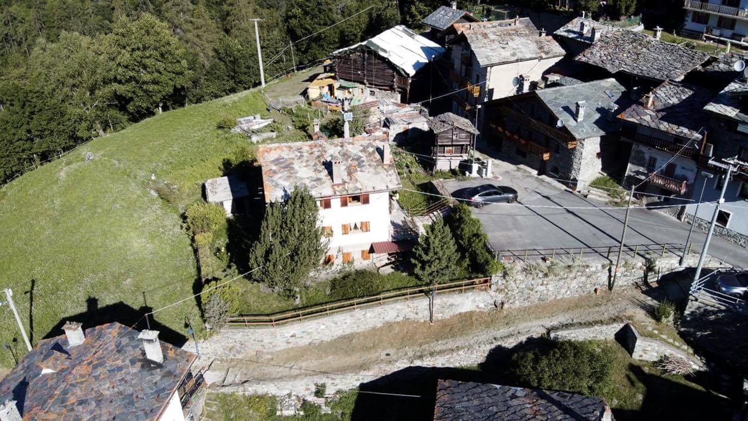 Relax & Sports -Cervinia- Maison Valtournenche Eksteriør bilde