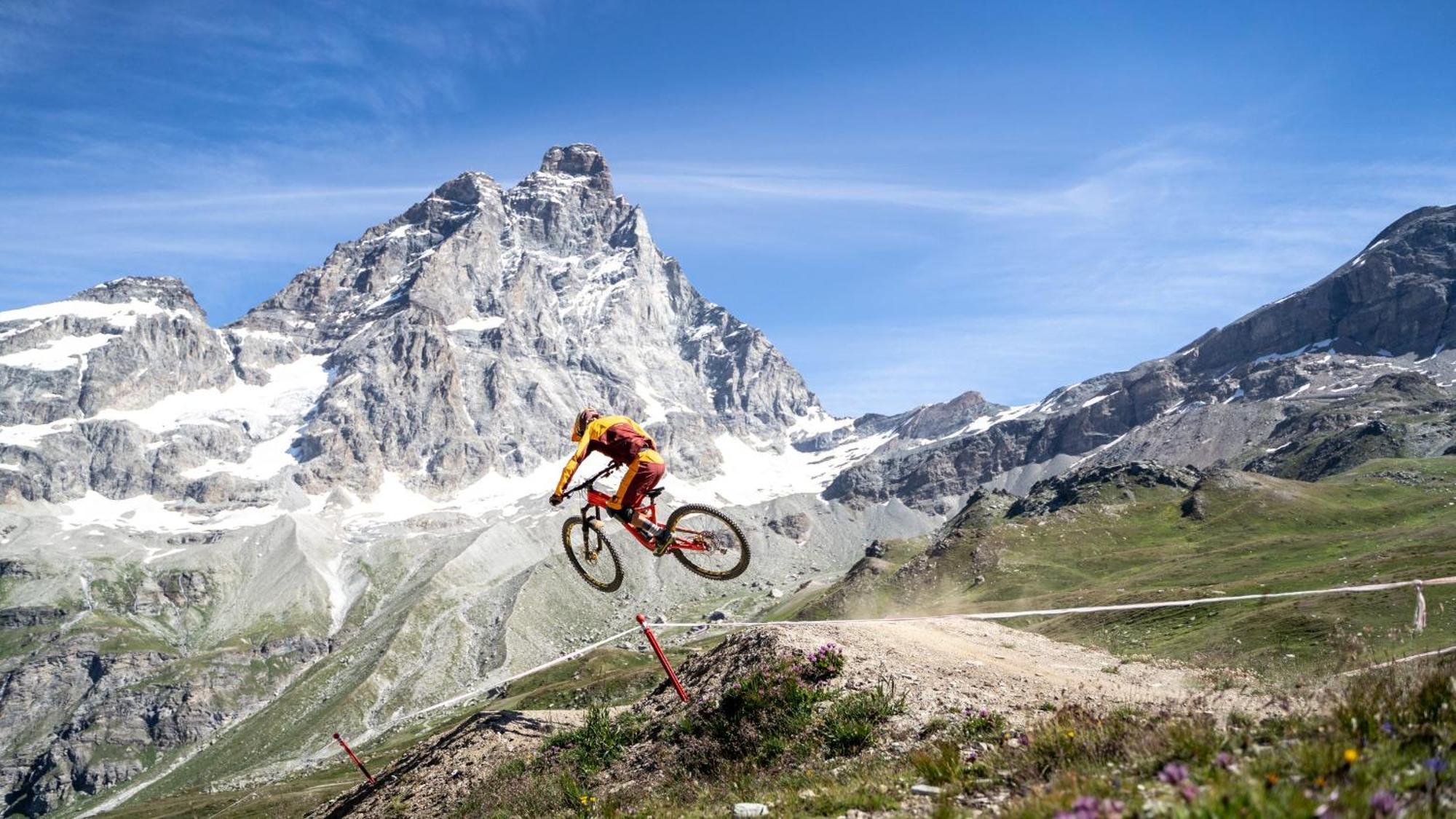 Relax & Sports -Cervinia- Maison Valtournenche Eksteriør bilde